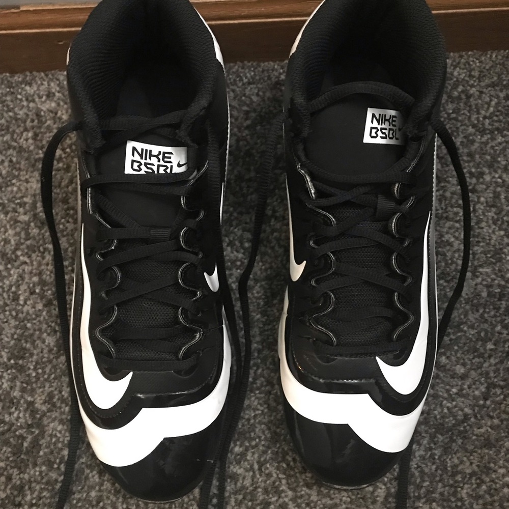 Men’s Nike Huarache Baseball Cleats size 9.5 9 1/2
